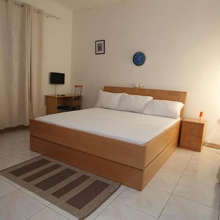 Ogbodjo Akmary Guest House מראה חיצוני תמונה