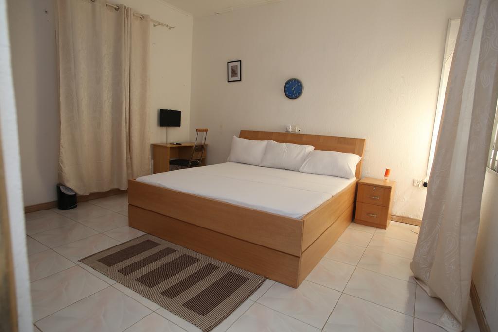 Ogbodjo Akmary Guest House מראה חיצוני תמונה