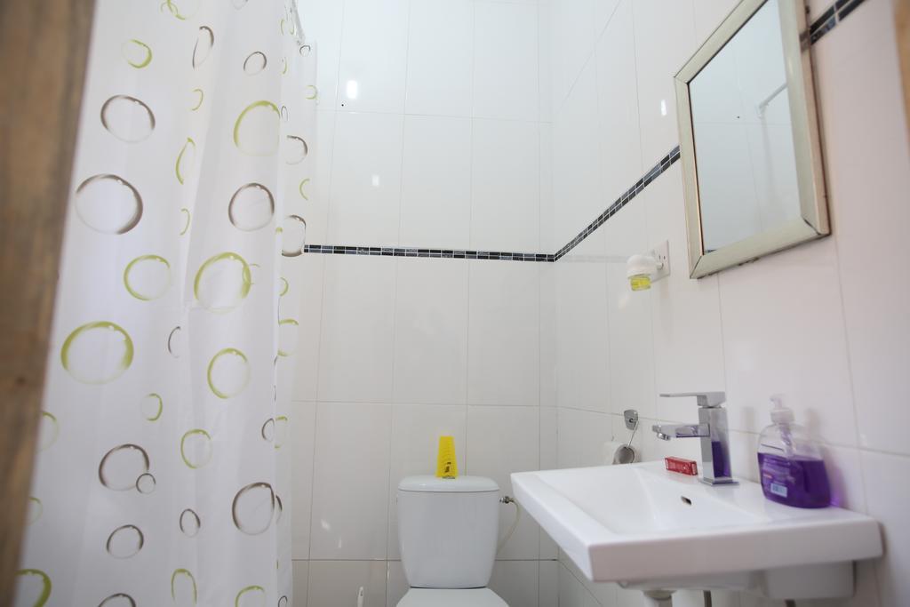 Ogbodjo Akmary Guest House מראה חיצוני תמונה